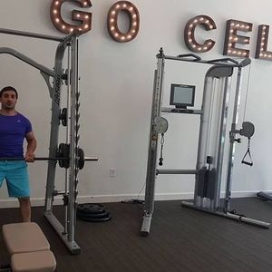 Meet your Posher, Ferid